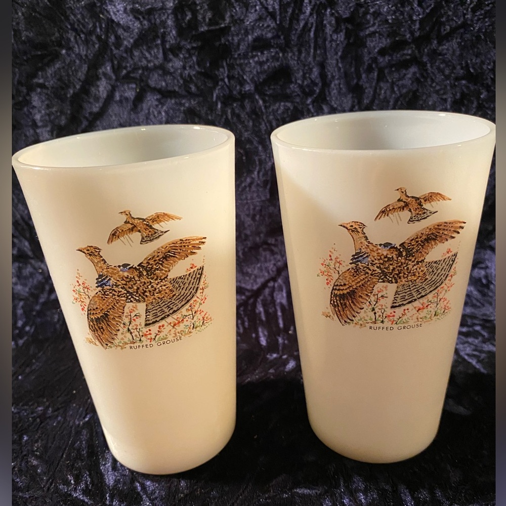 Vintage Anchor Hocking Milk Glass Tumbler Ruffled Grouse Set of 2